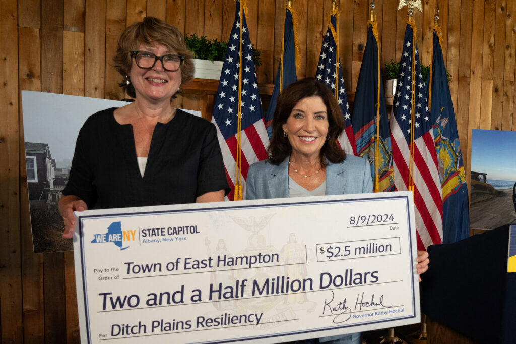 Kathee with Governor Hochul